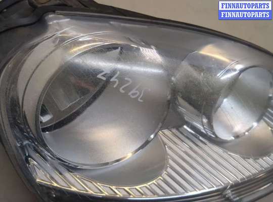 Фара передняя на Volkswagen Golf V (1K)