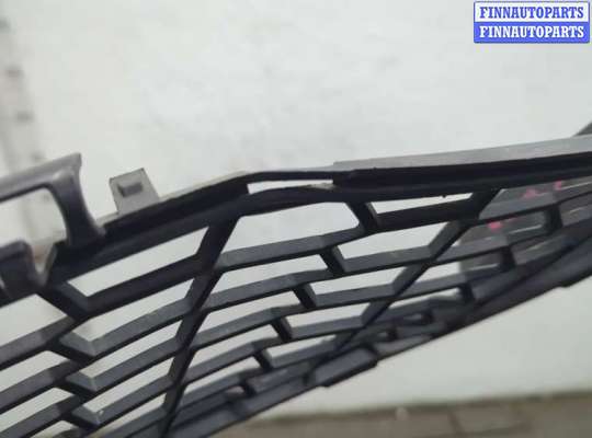 купить Заглушка (решётка) бампера на BMW 2 F22 2013-2021