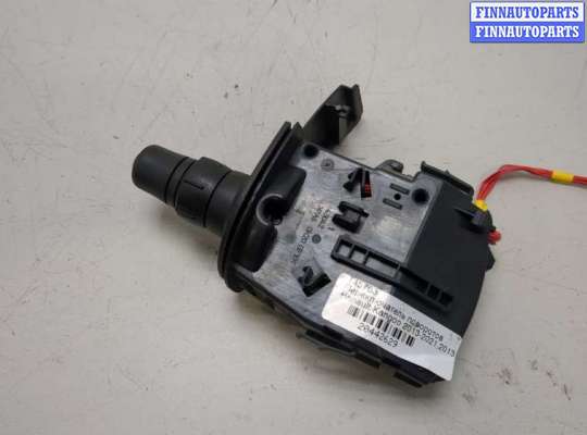 Переключатель поворотов RN1458714 на Renault Kangoo 2013-2021