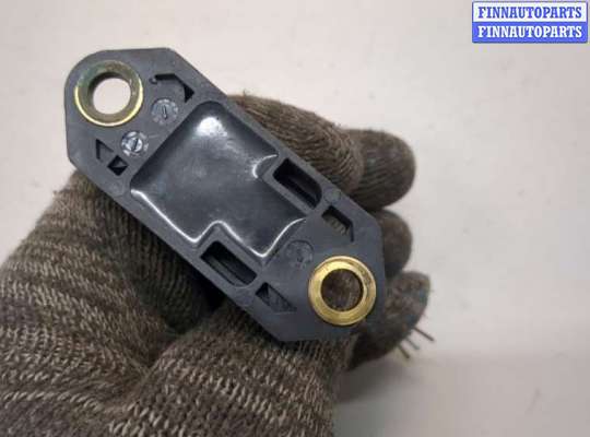 купить Датчик удара на Mercedes S W221 2005-2013