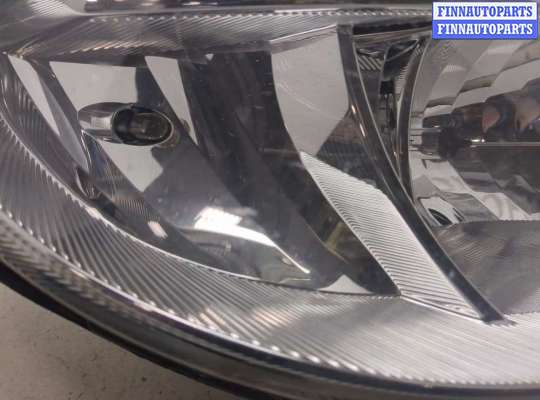 Фара передняя на Skoda Fabia II (5J)