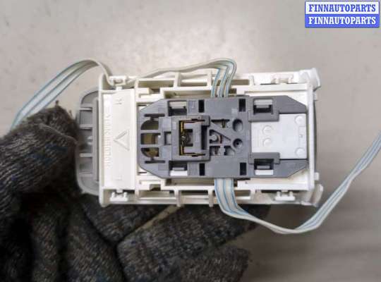 купить Фонарь салона (плафон) на Nissan Pathfinder 2012-2020