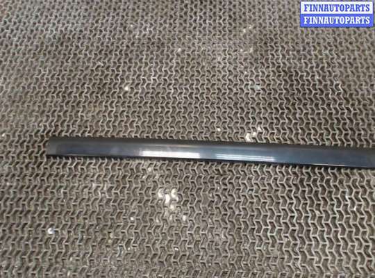 купить Накладка стойки на Land Rover Discovery 3 2004-2009