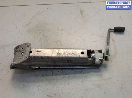 Домкрат MB1573152 на Mercedes C W204 2006-2015