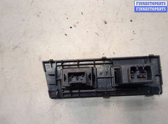 купить Разъем AUX/USB на Pontiac Vibe 1 2002-2008