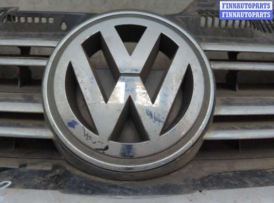 купить Решетка радиатора на Volkswagen Jetta 5 2004-2010