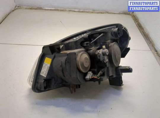 Фара передняя на Nissan Qashqai I (J10)