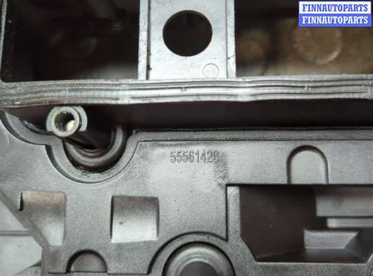 купить Крышка клапанная ДВС на Opel Zafira C 2011-2019