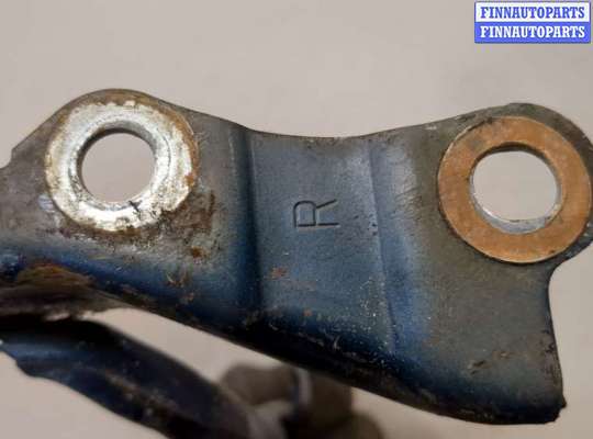 купить Петля капота на Toyota RAV 4 2000-2005