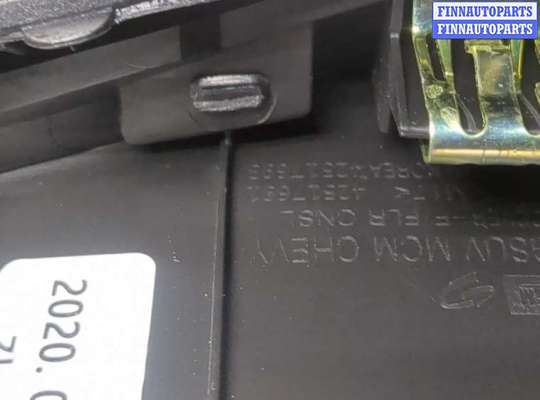 купить Пластик центральной консоли на Chevrolet Trax 2016-2022