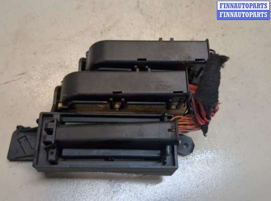 купить Блок предохранителей на Audi A4 (B8) Allroad 2009-2011