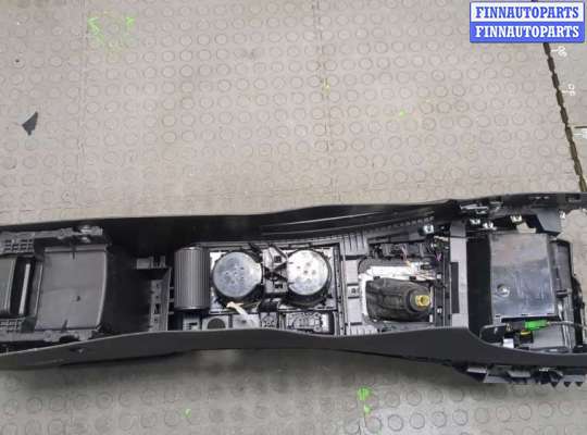 купить Подлокотник на Volkswagen Golf 7 2017-2019
