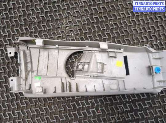 купить Обшивка центральной стойки на Toyota Corolla E15 2006-2013