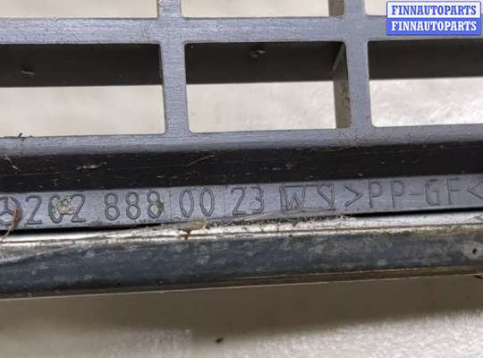 Решетка радиатора MB1152187 на Mercedes C W202 1993-2000