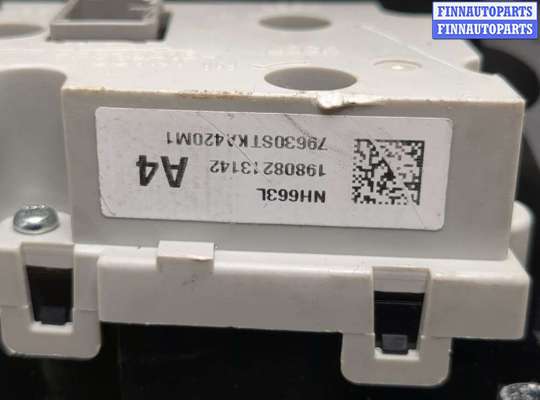 купить Панель управления магнитолой на Acura RDX 2006-2013