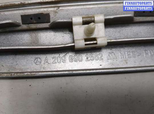 купить Молдинг крыла на Mercedes CLK W209 2002-2010