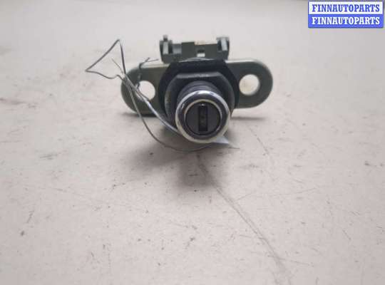 купить Кнопка открывания багажника с крышки на BMW 3 E36 1990-2000