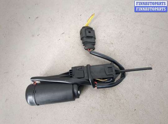 купить Электропривод крышки багажника (механизм) на Audi A8 (D3) 2002-2010