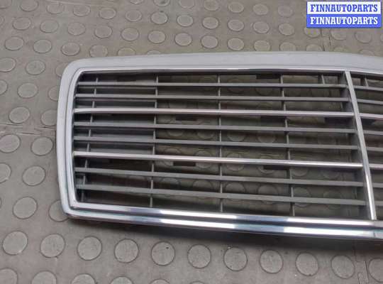 купить Решетка радиатора на Mercedes C W202 1993-2001