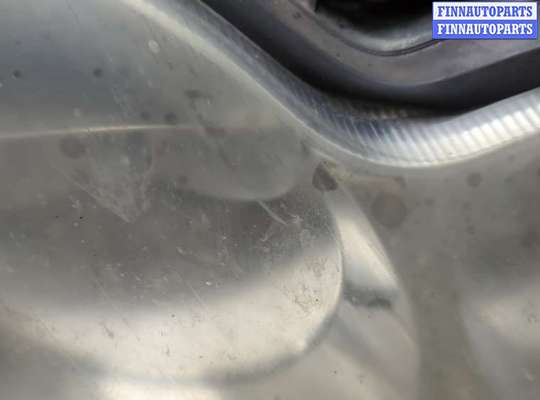 Фара передняя на Mercedes-Benz C (W203)