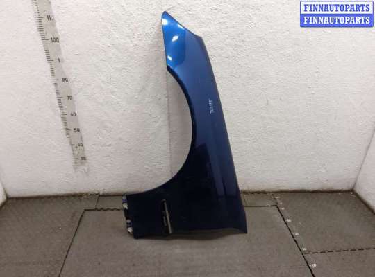 Крыло MB1725757 на Mercedes C W203 2000-2008