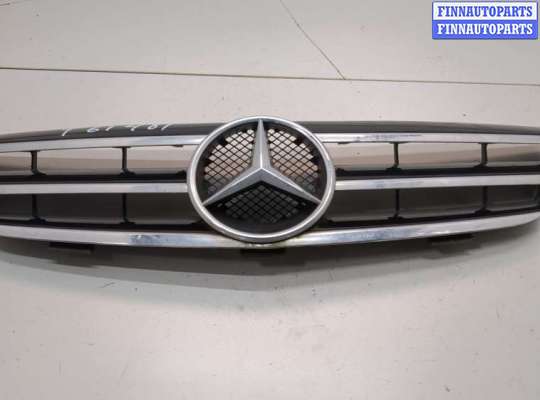 Решетка радиатора MB1698323 на Mercedes CLK W209 2002-2010