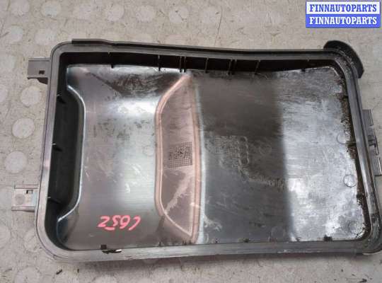 купить Крышка аккумулятора на Audi Q3 2011-2018