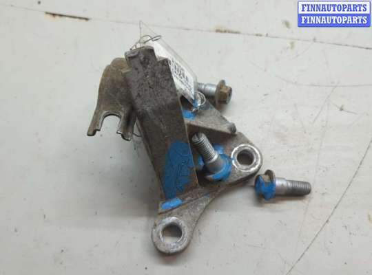 купить Кронштейн полуоси на Renault Laguna 2 2001-2007