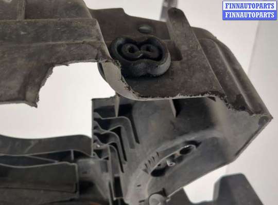 купить Рамка передняя (телевизор) на Volkswagen Passat 6 2005-2010