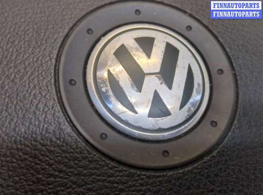 Подушка безопасности водителя (AirBag) на Volkswagen Jetta V (1K)