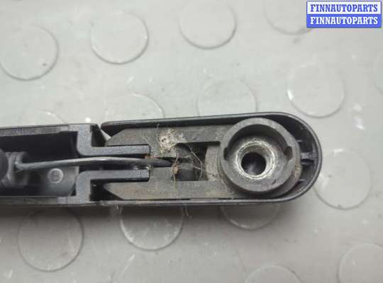 Поводок дворника на Volvo C30