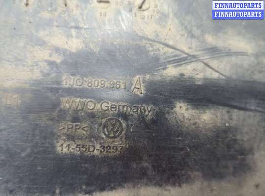 Локер на Volkswagen Golf IV (1J)