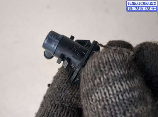 купить Форсунка омывателя стекла на Jeep Grand Cherokee 2004-2010
