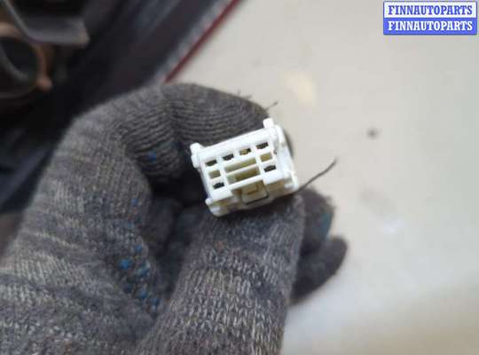 купить Фонарь (задний) на Nissan X-Trail (T30) 2001-2007