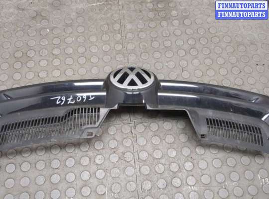 купить Решетка радиатора на Volkswagen Golf 5 2003-2009