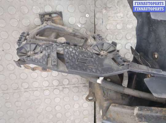 купить Рамка передняя (телевизор) на Skoda Octavia (A5) 2004-2013