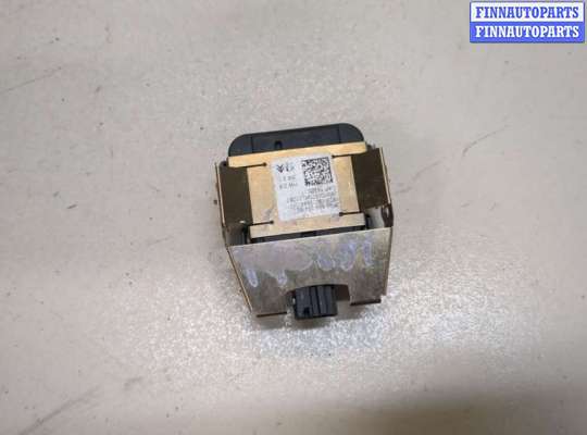 купить Датчик дождя на Citroen C4 Picasso 2013-2018