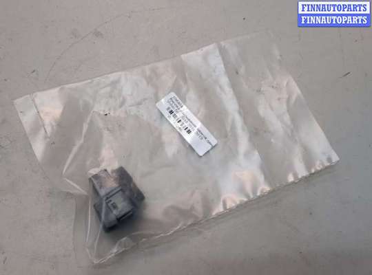 купить Кнопка открывания замков дверей на Volvo S60 2010-2018