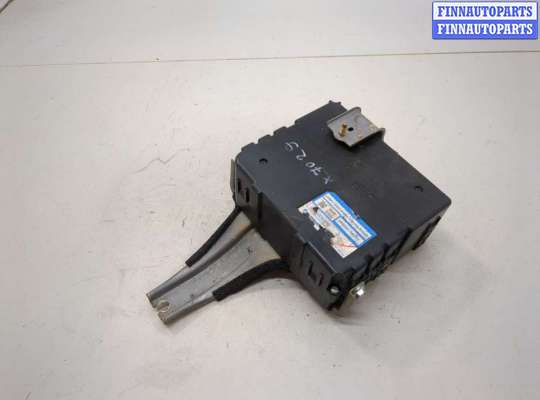 Блок управления стояночным тормозом LXR3231 на Lexus RX 2003-2009