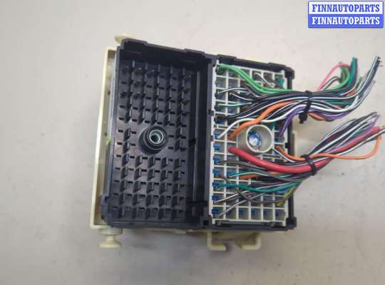 купить Блок предохранителей на Hummer H2