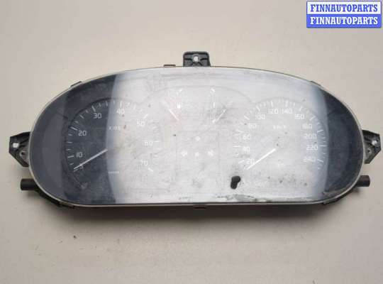 Щиток приборов (приборная панель) RN1568703 на Renault Megane 1996-2002