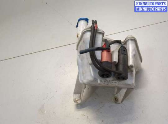 купить Бачок омывателя на Toyota Yaris 2005-2011