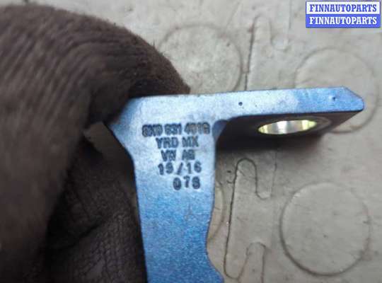 купить Петля двери на Volkswagen Jetta 6 2010-2018