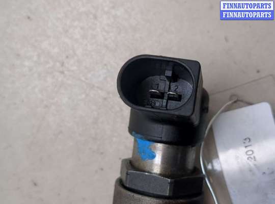 Форсунка топливная на SEAT Ibiza IV (6J5)
