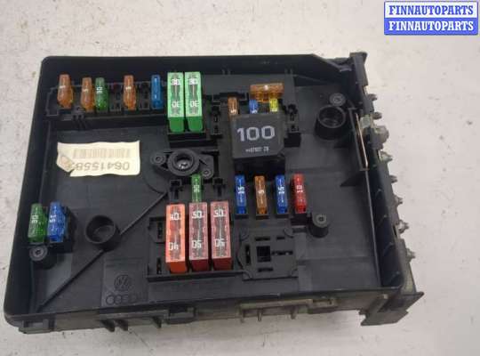купить Блок предохранителей на Volkswagen Golf 5 2003-2009