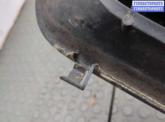 купить Решетка радиатора на Volkswagen Polo 2001-2005