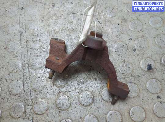 Купить Кронштейн полуоси на Ford Focus 3 2011-2015 Кронштейн полуоси FO2150760 на Ford Focus 3 2011-2015