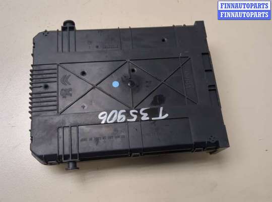Блок управления BSI (Блок предохранителей) PG1142680 на Peugeot 208 2012-2019