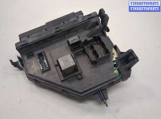 Блок предохранителей FO2002754 на Ford Explorer 2006-2010