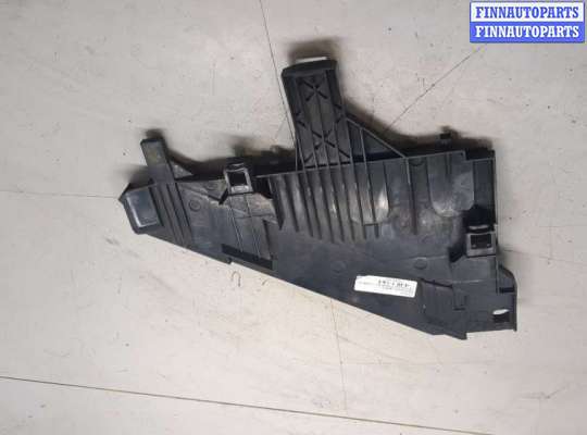 Кронштейн фары на Land Rover Freelander II